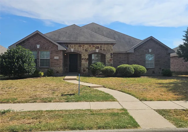 Photo 1 of Single family home for sale at 2210 Marvin Dr, Lancaster, TX 75134 | MLS# 21350935 | Listing updated on 2026-09-11