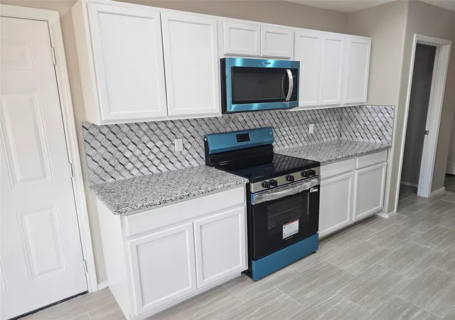 Photo 3 of Single family home for sale at 2210 Marvin Dr, Lancaster, TX 75134 | MLS# 21350935 | Listing updated on 2026-09-11