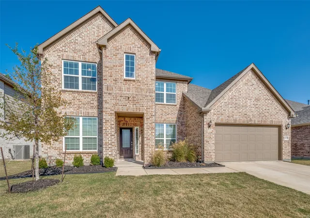 Photo 1 of Single family home for sale at 1609 Quentin Dr, Aubrey, TX 76227 | MLS# 21348551 | Listing updated on 2026-09-29