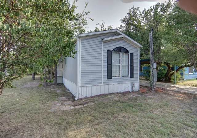 Photo 1 of Manufactured home for sale at 2307 Ne 2nd St, Mineral Wells, TX 76067 | MLS# 21348258 | Listing updated on 2026-09-09