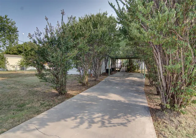 Photo 3 of Manufactured home for sale at 2307 Ne 2nd St, Mineral Wells, TX 76067 | MLS# 21348258 | Listing updated on 2026-09-09