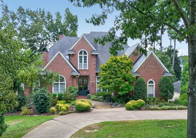 Photo 1 of Sale Pending at 1050 N Pointe Cir, Shreveport, LA 71106 | MLS# 21348228 | Listing updated on 2026-09-26