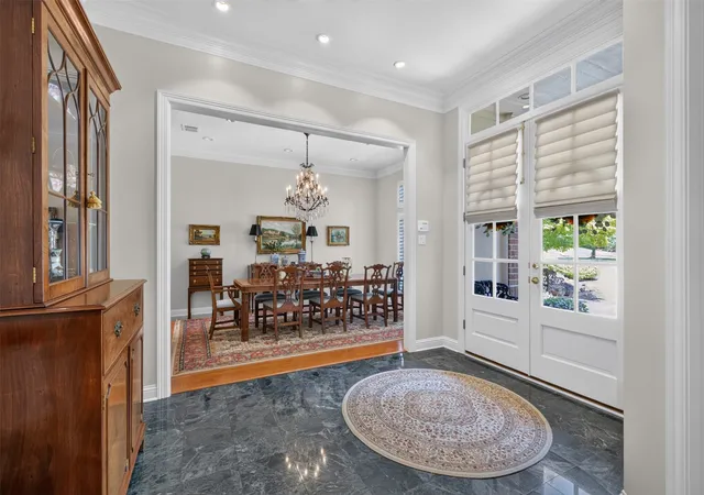 Photo 3 of Sale Pending at 1050 N Pointe Cir, Shreveport, LA 71106 | MLS# 21348228 | Listing updated on 2026-09-26