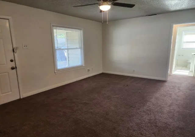 Photo 3 of Single family home for sale at 813 Choctaw Tr, Grand Prairie, TX 75051 | MLS# 21340519 | Listing updated on 2026-09-09