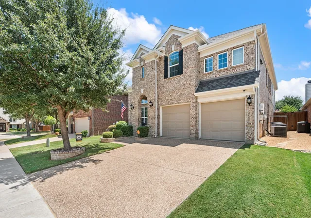 Photo 2 of Single family home for sale at 15169 Wild Duck Wy, Roanoke, TX 76262 | MLS# 21350098 | Listing updated on 2026-09-08