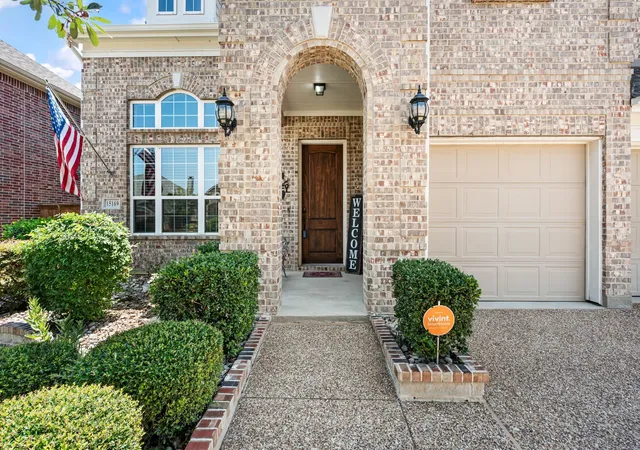 Photo 3 of Single family home for sale at 15169 Wild Duck Wy, Roanoke, TX 76262 | MLS# 21350098 | Listing updated on 2026-09-08