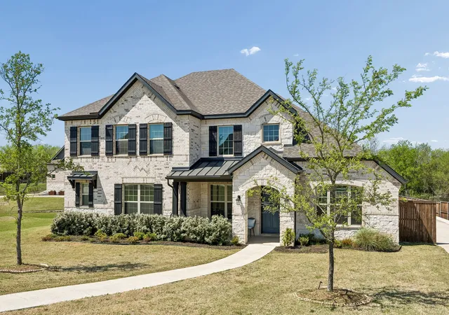 Photo 2 of Single family home for sale at 313 Suncrest Wy, Sunnyvale, TX 75182 | MLS# 21351033 | Listing updated on 2026-09-09