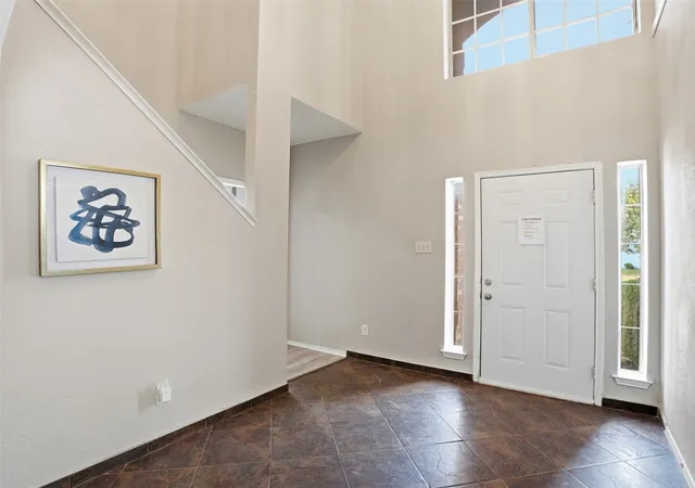 Photo 4 of Single family home for sale at 1125 Urban Dr, De Soto, TX 75115 | MLS# 21351101 | Listing updated on 2026-09-11