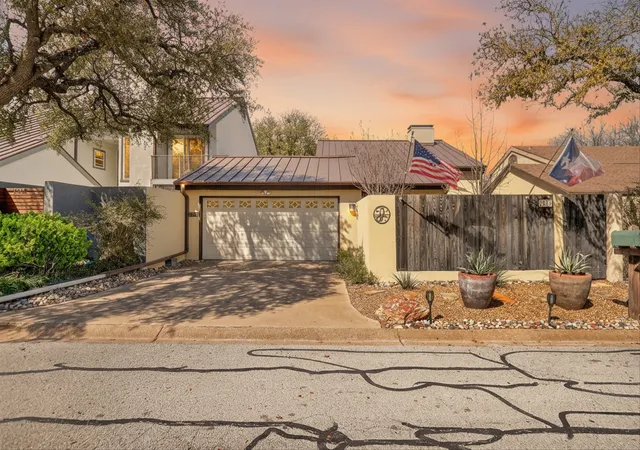 Photo 3 of Single family home for sale at 7312 Durado Dr, Fort Worth, TX 76179 | MLS# 21349190 | Listing updated on 2026-09-15