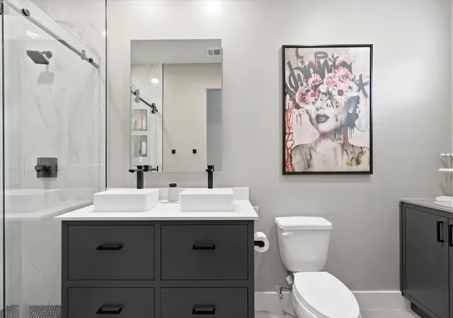 Photo 2 of Condo for sale at 1118 Galveston Ave #5, Fort Worth, TX 76104 | MLS# 21339722 | Listing updated on 2026-09-12