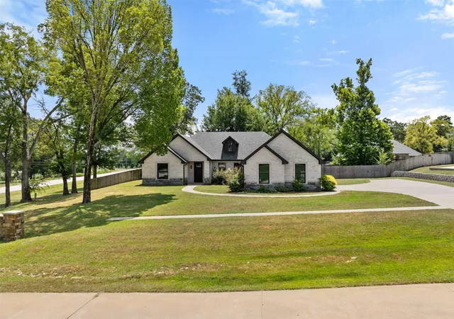 Photo 1 of Sale Pending at 12109 Oak Grove Dr, Tyler, TX 75706 | MLS# 21351210 | Listing updated on 2026-10-05