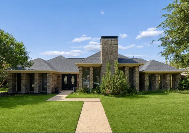 Photo 3 of Single family home for sale at 3608 Wandering Trl, Plano, TX 75075 | MLS# 21305962 | Listing updated on 2026-09-15