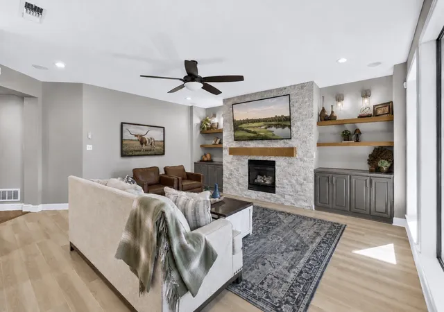 Photo 4 of Single family home for sale at 2217 Landoine Ln, Lewisville, TX 75056 | MLS# 21345435 | Listing updated on 2026-09-08