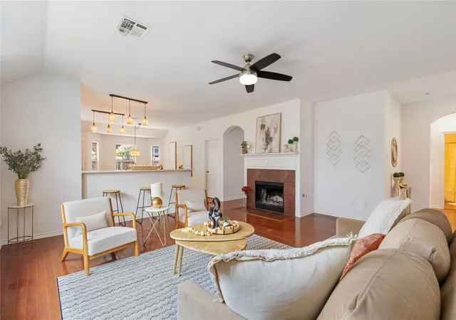 Photo 2 of Sale Pending at 4601 Indian Rock Dr, Fort Worth, TX 76244 | MLS# 21349030 | Listing updated on 2026-09-09