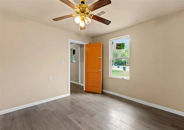 Photo 31 of Single family home for sale at 708 E Commerce, Mexia, TX 76667 | MLS# 21351481 | Listing updated on 2026-09-14