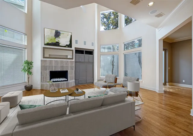 Photo 4 of Sale Pending at 4010 Rawlins St, Dallas, TX 75219 | MLS# 21349415 | Listing updated on 2026-09-10