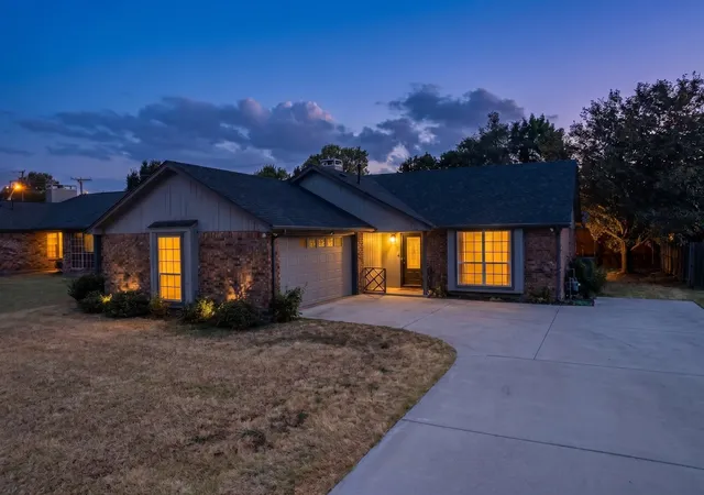 Photo 1 of Single family home for sale at 107 Modene Ave, Waxahachie, TX 75165 | MLS# 21345916 | Listing updated on 2026-09-08