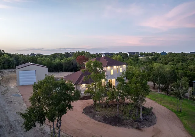 Photo 3 of Single family home for sale at 1078 Preserve St, Weatherford, TX 76085 | MLS# 21351845 | Listing updated on 2026-09-09