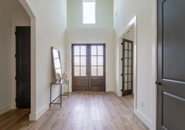 Photo 3 of Single family home for sale at 1078 Preserve St, Weatherford, TX 76085 | MLS# 21351845 | Listing updated on 2026-09-09