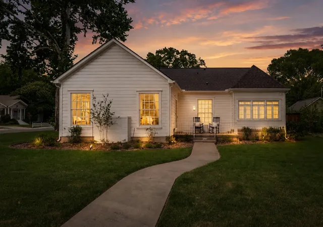 Photo 1 of Sale Pending at 1306 W Virginia St, Mc Kinney, TX 75069 | MLS# 21349615 | Listing updated on 2026-09-09