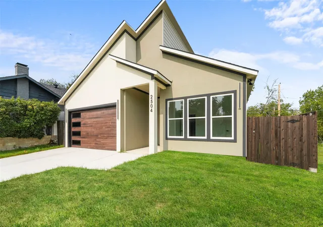 Photo 3 of Single family home for sale at 2504 Vaughn Blvd, Fort Worth, TX 76105 | MLS# 21351269 | Listing updated on 2026-09-10