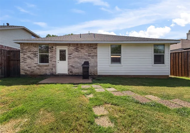 Photo 28 of Single family home for sale at 9121 Riding Stable Ln, Fort Worth, TX 76123 | MLS# 21351897 | Listing updated on 2026-09-10