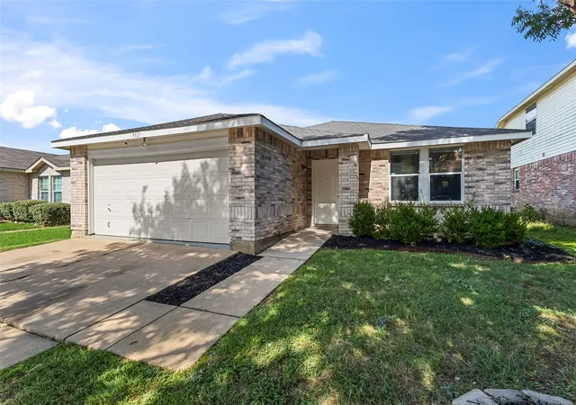 Photo 3 of Single family home for sale at 9121 Riding Stable Ln, Fort Worth, TX 76123 | MLS# 21351897 | Listing updated on 2026-09-10