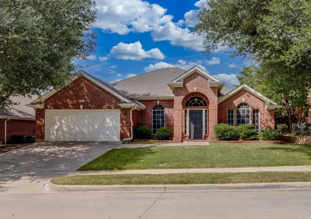 Photo 1 of Sale Pending at 8304 Whippoorwill Dr, Fort Worth, TX 76123 | MLS# 21346602 | Listing updated on 2026-09-08