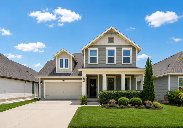 Photo 2 of Single family home for sale at 2609 Woodhill Wy, Justin, TX 76247 | MLS# 21350317 | Listing updated on 2026-09-30