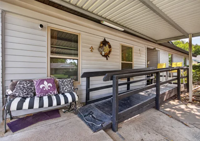 Photo 3 of Single family home for sale at 821 Milky Wy, Garland, TX 75040 | MLS# 21346614 | Listing updated on 2026-10-05