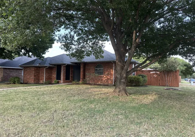 Photo 2 of Single family home for sale at 3308 Pheasant Holw, Denton, TX 76207 | MLS# 21351902 | Listing updated on 2026-09-15