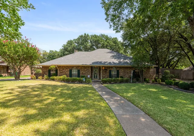 Photo 1 of Single family home for sale at 118 Riggs Cir, Mesquite, TX 75149 | MLS# 21349184 | Listing updated on 2026-09-11