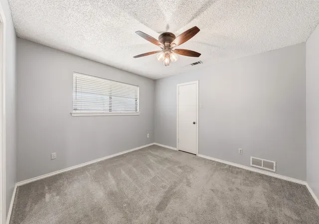 Photo 3 of Single family home for sale at 118 Riggs Cir, Mesquite, TX 75149 | MLS# 21349184 | Listing updated on 2026-09-11