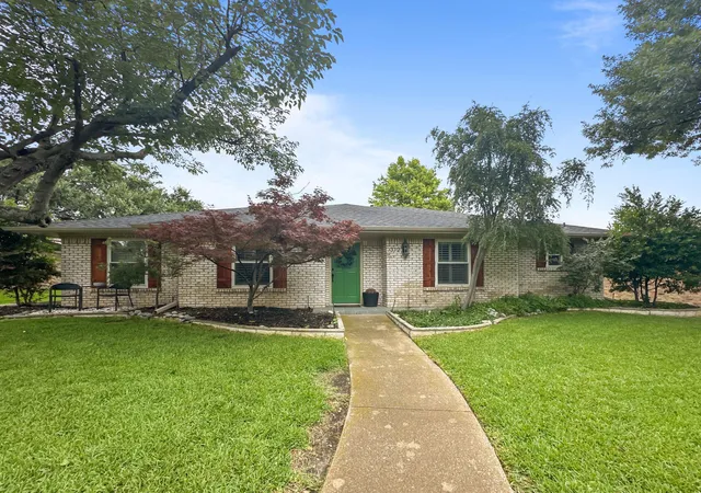 Photo 1 of Sale Pending at 312 Meadowlark Dr, Richardson, TX 75080 | MLS# 21352169 | Listing updated on 2026-09-09