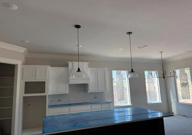 Photo 3 of Single family home for sale at 517 Lantana Dr, Weatherford, TX 76082 | MLS# 21352213 | Listing updated on 2026-09-15