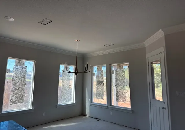 Photo 3 of Single family home for sale at 517 Lantana Dr, Weatherford, TX 76082 | MLS# 21352213 | Listing updated on 2026-10-28