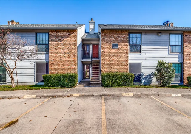 Photo 1 of Condo for sale at 15151 Berry Trl #106, Dallas, TX 75248 | MLS# 21352283 | Listing updated on 2026-09-08