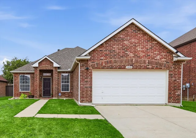 Photo 2 of Single family home for sale at 1905 Juniper Dr, Little Elm, TX 75068 | MLS# 21344560 | Listing updated on 2026-09-13