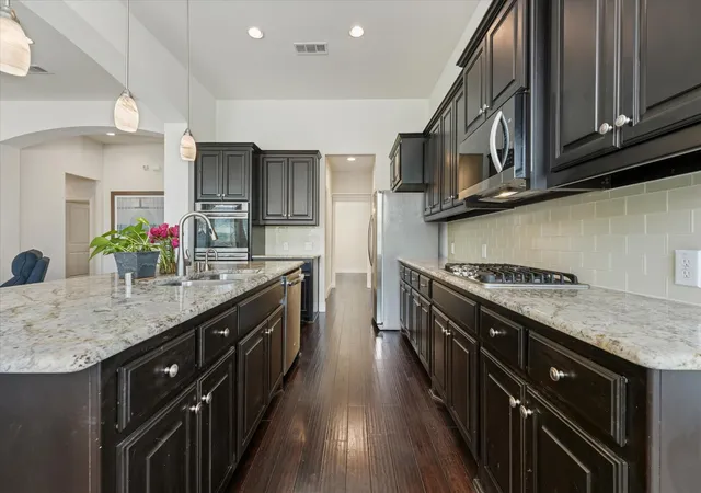 Photo 4 of Single family home for sale at 1113 5Th St, Argyle, TX 76226 | MLS# 21351290 | Listing updated on 2026-09-13