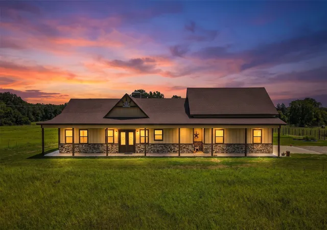 Photo 1 of Single family home for sale at 2141 Rs County Road 2250, Alba, TX 75410 | MLS# 21352383 | Listing updated on 2026-10-04
