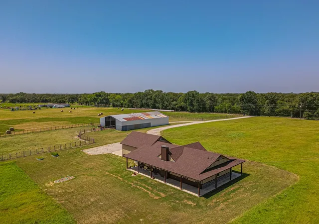 Photo 4 of Single family home for sale at 2141 Rs County Road 2250, Alba, TX 75410 | MLS# 21352383 | Listing updated on 2026-10-04