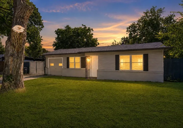 Photo 1 of Single family home for sale at 926 Powell Rd, Mesquite, TX 75149 | MLS# 21351582 | Listing updated on 2026-09-14
