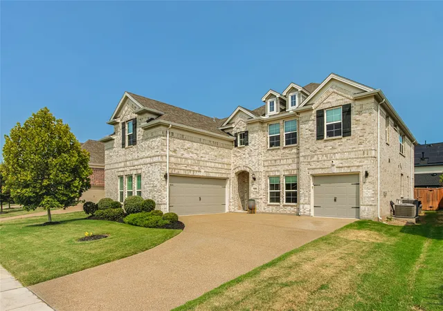 Photo 2 of Single family home for sale at 129 Mint Marigold Dr, Wylie, TX 75098 | MLS# 21339277 | Listing updated on 2026-09-25