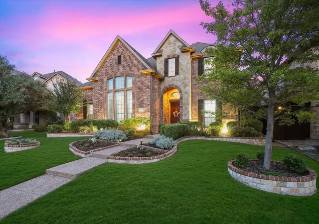 Photo 3 of Sale Pending at 9878 Ranchero Dr, Frisco, TX 75033 | MLS# 21341814 | Listing updated on 2026-09-08