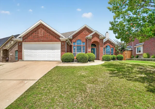 Photo 1 of Single family home for sale at 817 Peach Ln, Burleson, TX 76028 | MLS# 21348865 | Listing updated on 2026-09-15