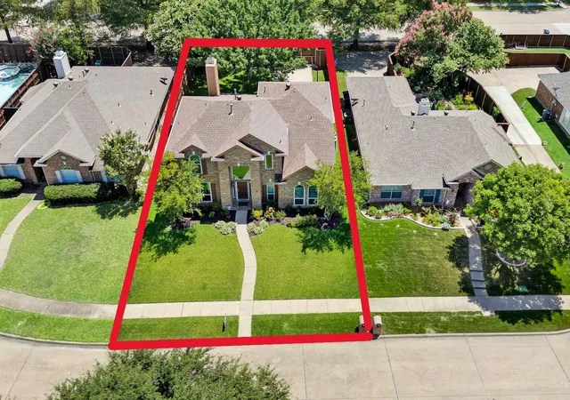 Photo 2 of Single family home for sale at 10613 Memphis Dr, Frisco, TX 75035 | MLS# 21352612 | Listing updated on 2026-09-29