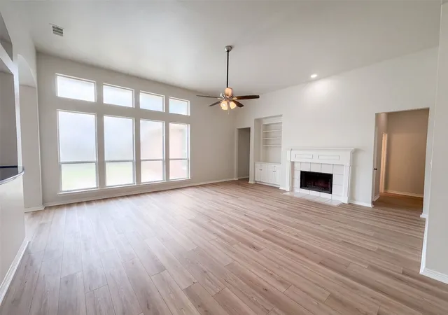 Photo 3 of Sale Pending at 1221 Old Oak Trl, Flower Mound, TX 75028 | MLS# 21352669 | Listing updated on 2026-09-11
