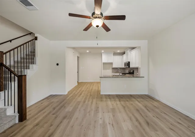 Photo 3 of Townhouse for sale at 4277 Snow Goose Trl, Arlington, TX 76005 | MLS# 21350213 | Listing updated on 2026-09-10