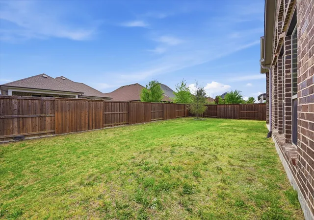 Photo 40 of Single family home for sale at 1617 Cygnet Ln, Van Alstyne, TX 75495 | MLS# 21352164 | Listing updated on 2026-09-12