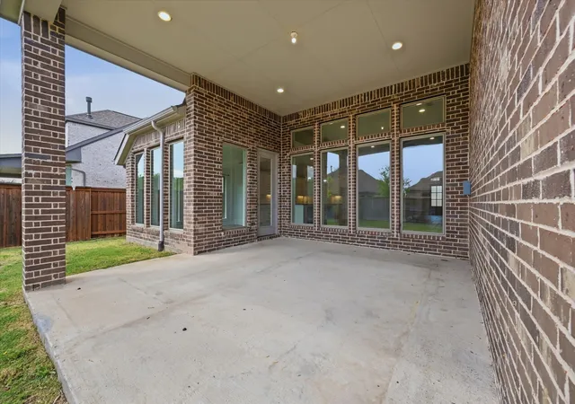 Photo 3 of Single family home for sale at 1617 Cygnet Ln, Van Alstyne, TX 75495 | MLS# 21352164 | Listing updated on 2026-09-12